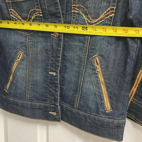 Jeanstar Y2K Vintage Embroidered Jacket in Like New Condition Size Medium. - Picture 7 of 7